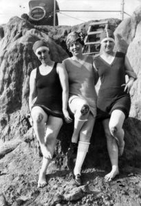 3 women with painted knees